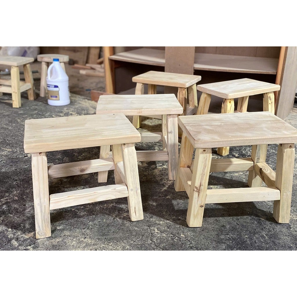 Ghế Đẩu Gỗ Thông Thô Mộc Xước Giả Cổ 20x30x30 – Sơn Bảo Vệ Kháng Nước